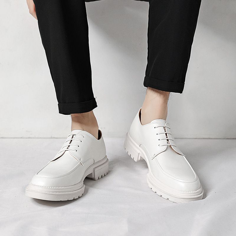 Scarpe da uomo in pelle bianca con lacci, stile coreano, con suola spessa e rialzo per l'altezza, di nuova generazione, britanniche e straniere_voghion.com