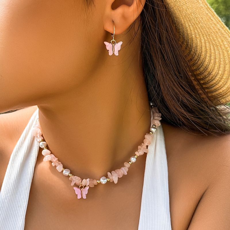 Summer Dopamine Sweet Crushed Stone Butterfly Necklace Women's Vacation Style Bead Versatile Accessories_voghion.com