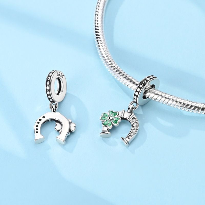 Kadın Takıları 925 Ayar Gümüş Charm Dört Yapraklı Yonca Hayat Ağacı Sinek Kuşu Vadi Zambağı Boncukları Yıldızlı Gökyüzü Kız Kardeş Kolye DIY_voghion.com