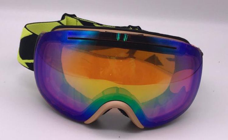 2020 double-layer anti fog and large spherical surface that can card myopia ski equipped with snow goggles_voghion.com
