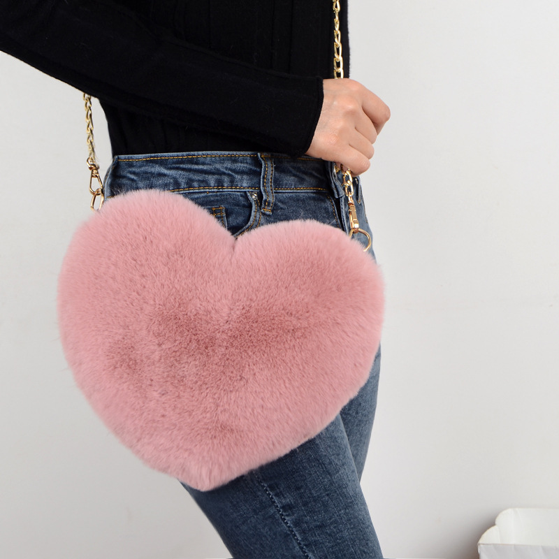 Borsa a tracolla da donna a forma di cuore in peluche con catena per San Valentino Borsa a forma di cuore color pesca_voghion.com