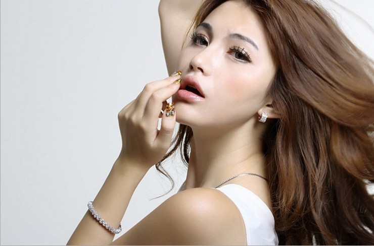 Luxus Réimescht Kristallarmband fir Fraen Moud Häerzkette Armbänner Strass Armband Hochzäit Brautschmuck Kaddoen_voghion.com