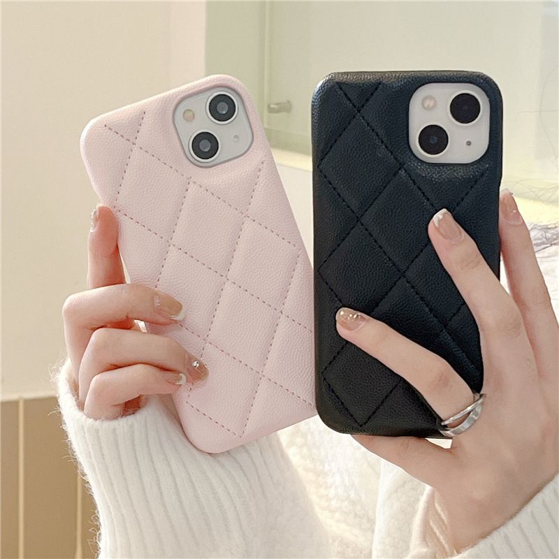 iPhone15promax pequeno estilo perfumado losango maçã 14 padrão lichia 13 couro luxo 12 capa para celular feminina_voghion.com