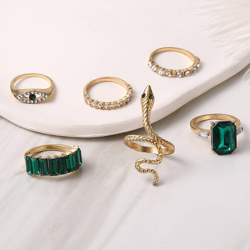 Boho Emerald Snake Ring Knuckle Rings Sets Crystal Finger Rings Gold Serpent Stackable Joint Rings Vintage Midi Rings Jewelry Gifts for Women _voghion.com