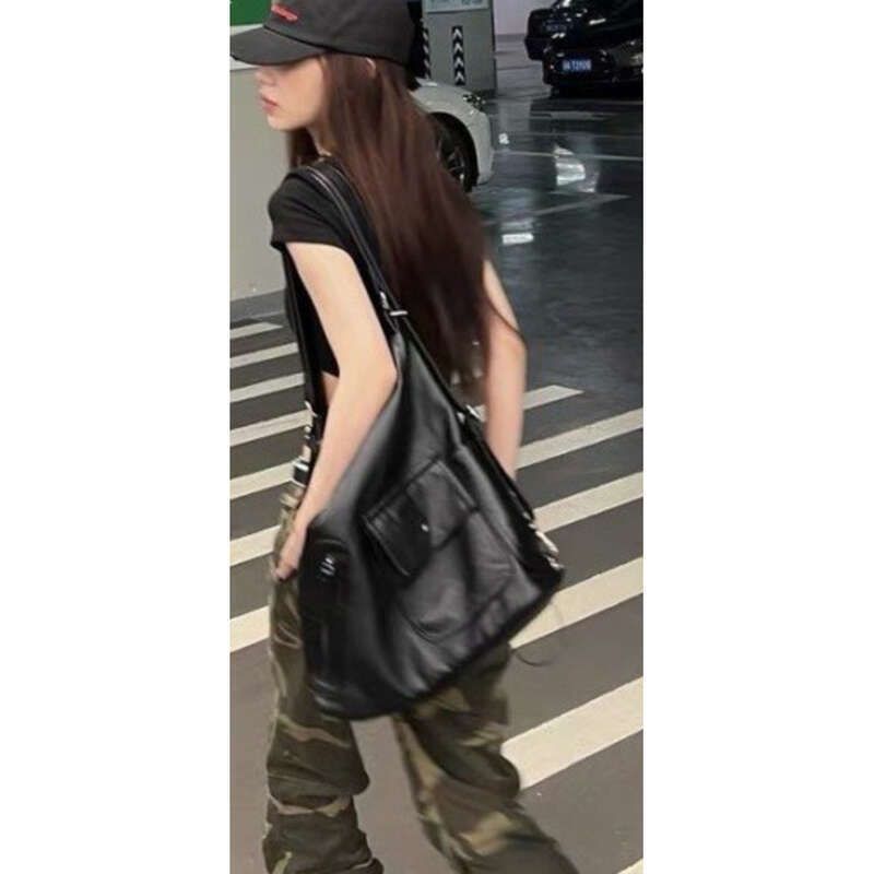 Ženska torba za čez ramo iz mehkega usnja z nastavljivim ramenom za motoriste Hottie_voghion.com