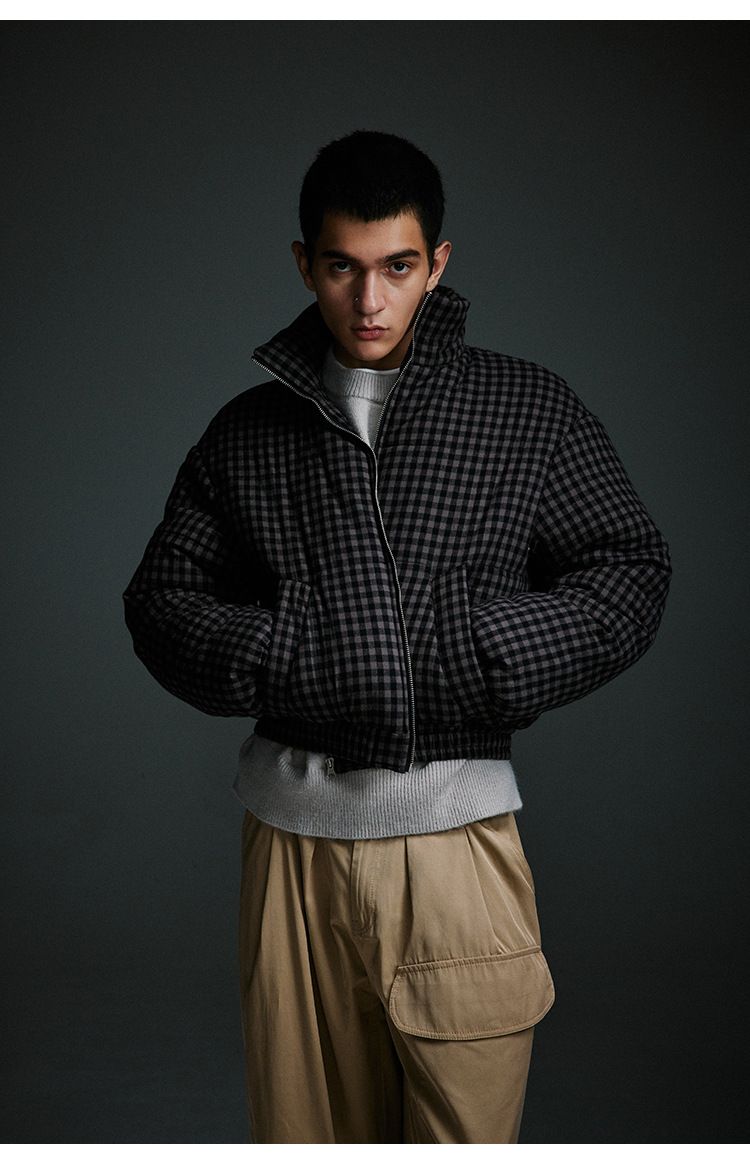 Kurze Pufferjacke für Herren – Winter-Steppmantel mit Karomuster, Stehkragen, lockere Passform, warme Oberbekleidung aus Polyester (M-XXL, Schwarz-Grau kariert)_voghion.com