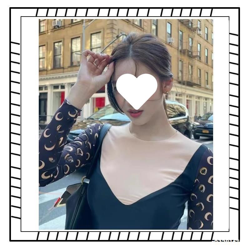 Top de lunares con bloques de color para mujer, estilo celebridad Zhao Lusi, de seda helada, elástico, de alta gama, adelgazante y portátil._voghion.com