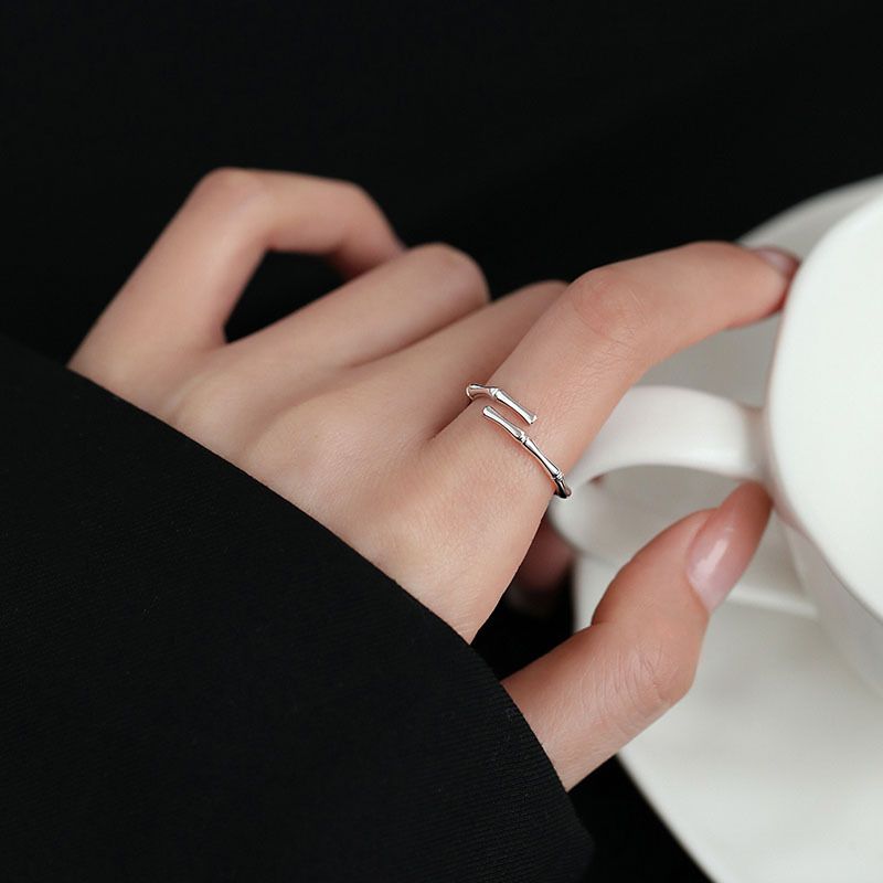 Anillo de nicho con incrustaciones de diamantes finos para mujer, versiones japonesas y coreanas, apertura exquisita con pequeños diamantes rotos, se puede_voghion.com