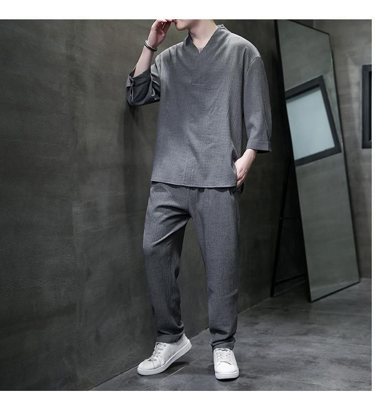 Herrenbekleidung Neuer dünner lässiger Sportanzug für Herren im Sommer, High-End-V-Ausschnitt, schmale Passform, Dreiviertelärmel, zweiteiliger Anzug_voghion.com