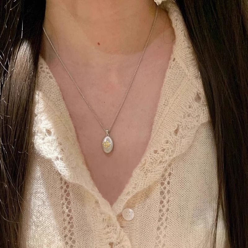 Vintage Brushed Coffee Bean Eight-Pointed Tar Pendant Necklace For Women 2025 New Light Luxury Niche High-End Clavicle_voghion.com