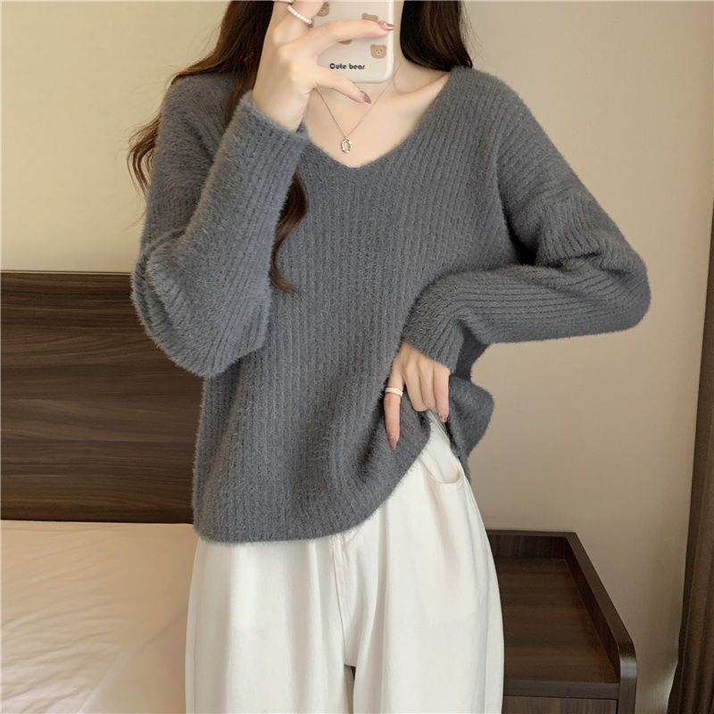 Suéter feminino verde de veludo com decote em V, estilo solto e descontraído, camisa de base macia e quente, outono e inverno, estilo Hong Kong_voghion.com