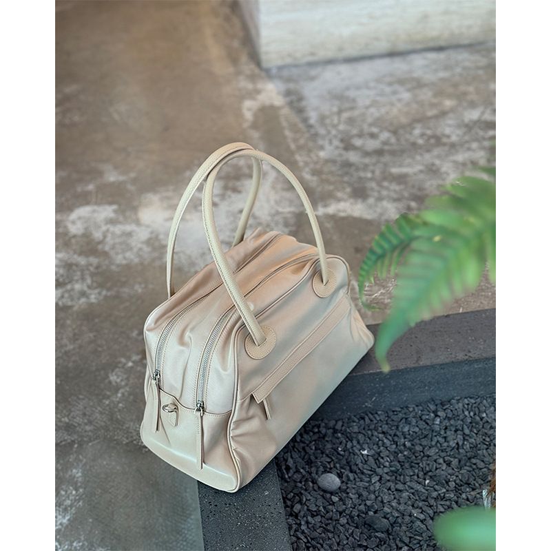 Waterproof Nylon Shoulder 2025 Fall And Winter New Korean Niche Commuter Crossbody Tote Bag Handbag Fashionable Hundred Leisure Daily_voghion.com
