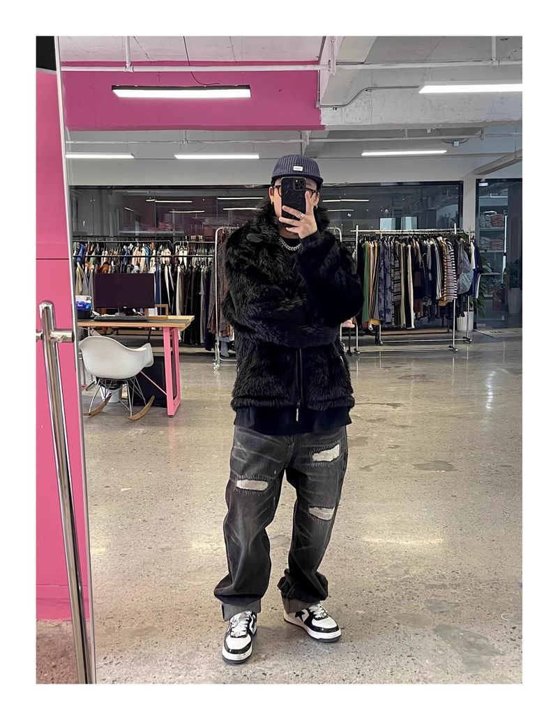 Underground Riot Jeans – Denim nero invecchiato con tagli di rasoio e toppe fai da te (M-3XL, lavaggio carbone)_voghion.com