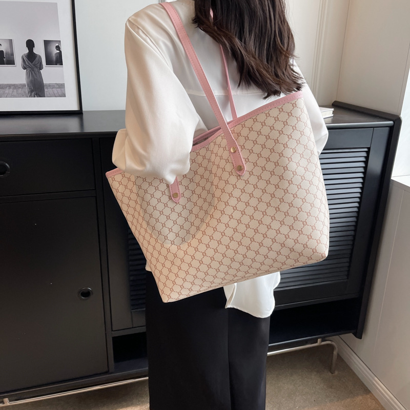New Advanced and Fashionable Hundred Pai Hand Carrying Bag Popular Women's Shoulder Bag High Capacity Tote Bag_voghion.com