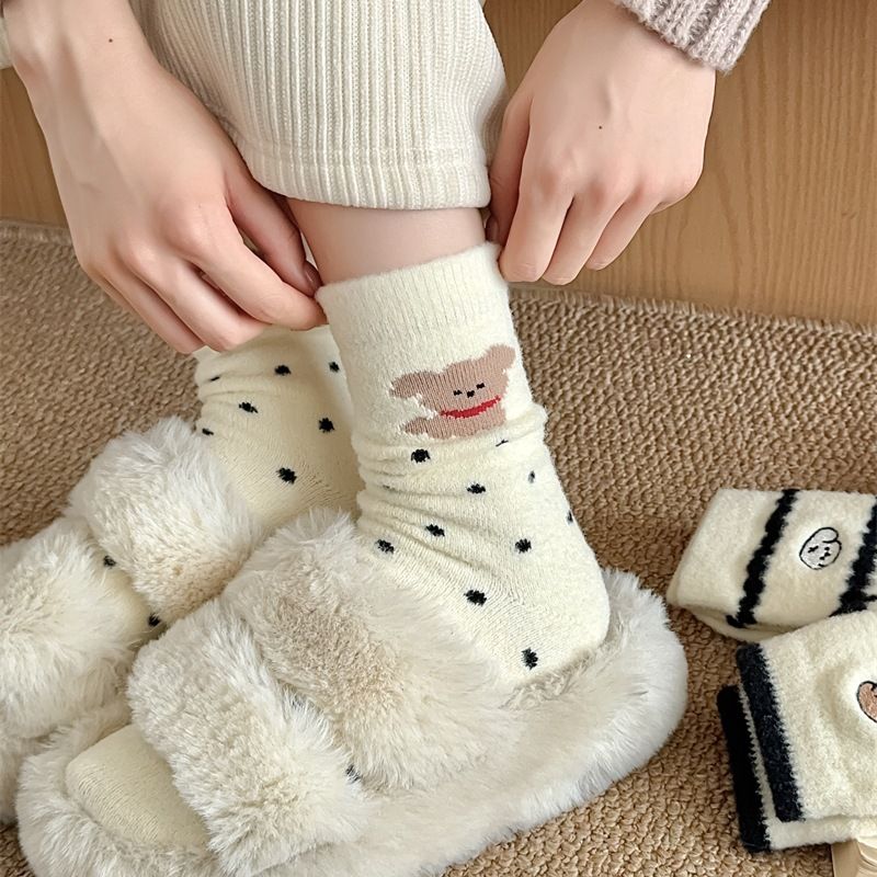 Calzini ricamati con cartoni animati da donna e da uomo - Calzini morbidi in pile australiano, spessi e caldi, a metà polpaccio, per la casa, l'inverno e l'uso quotidiano_voghion.com