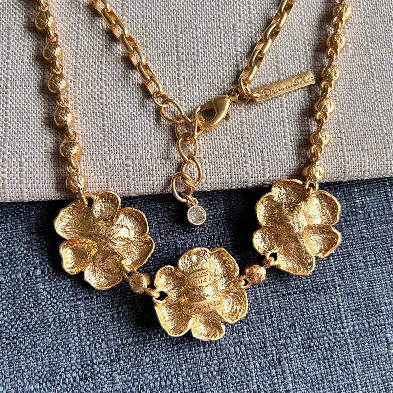 Collana con clavicola in smalto color ciliegia dipinta a mano, stile retrò, Oscar, nuova sfumatura, con papaveri freschi_voghion.com