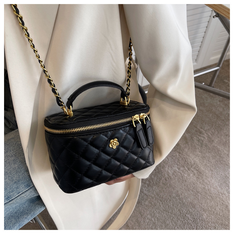 Lingge Kettentasche Damen 2023 neue Minitasche Persönlichkeit Pop ausländisches Temperament Umhängetasche Eimertasche_voghion.com