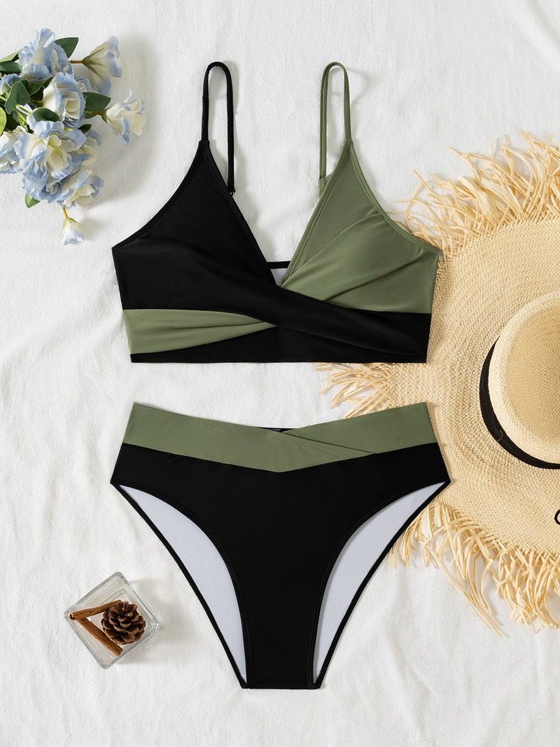 Nieuwe Europese en Amerikaanse bikini met effen kleur, rugloze sexy bikini met split en badpak_voghion.com