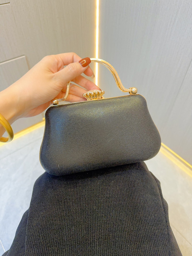 Sac à main de mariage polyvalent en perles pour femmes, sac de dîner à bandoulière asymétrique épaule dénudée, nouvelle collection_voghion.com