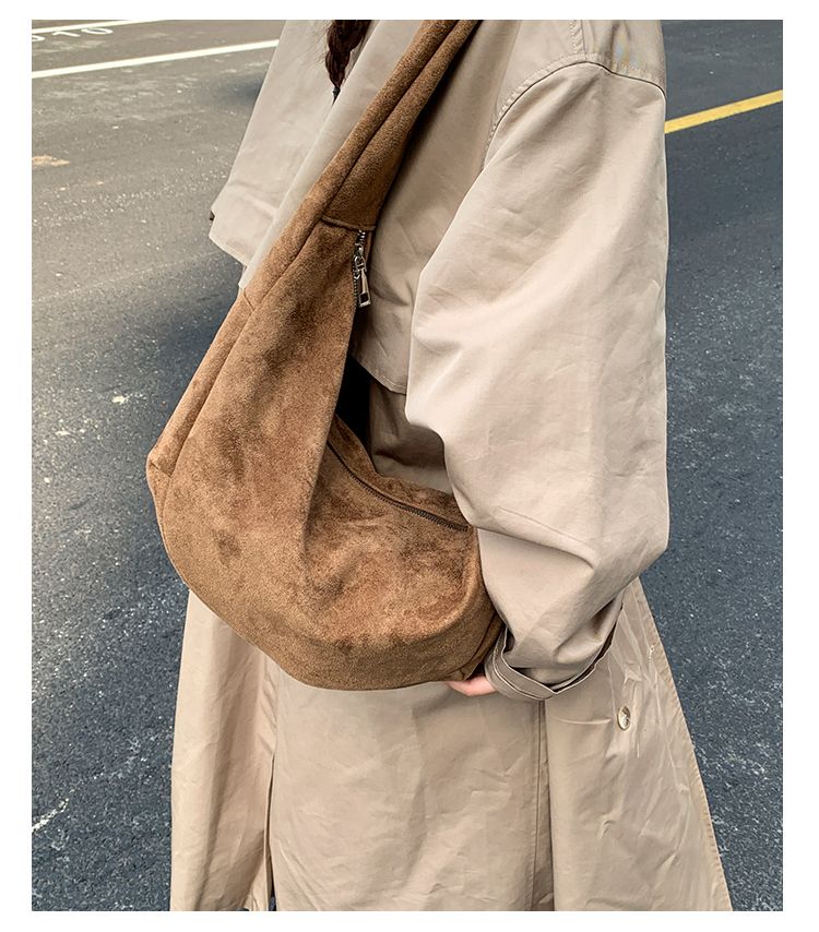 Sac en daim, grande capacité pour femme, nouveau sac à bandoulière décontracté automne-hiver 2025, sac rétro pour les déplacements_voghion.com