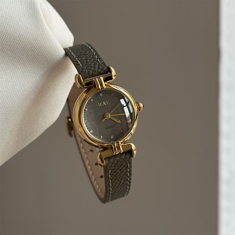 IEKE2025 New Vintage Style Niche Temperament High-end Leather Strap Women's Watch Live Streaming_voghion.com