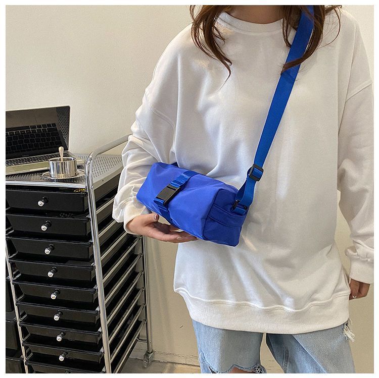 Toast Reisetasche für Männer, wasserdichte Sport- und Fitnesstasche, großes Pendlerkissen aus Nylon in Volltonfarbe, eine Schulter_voghion.com