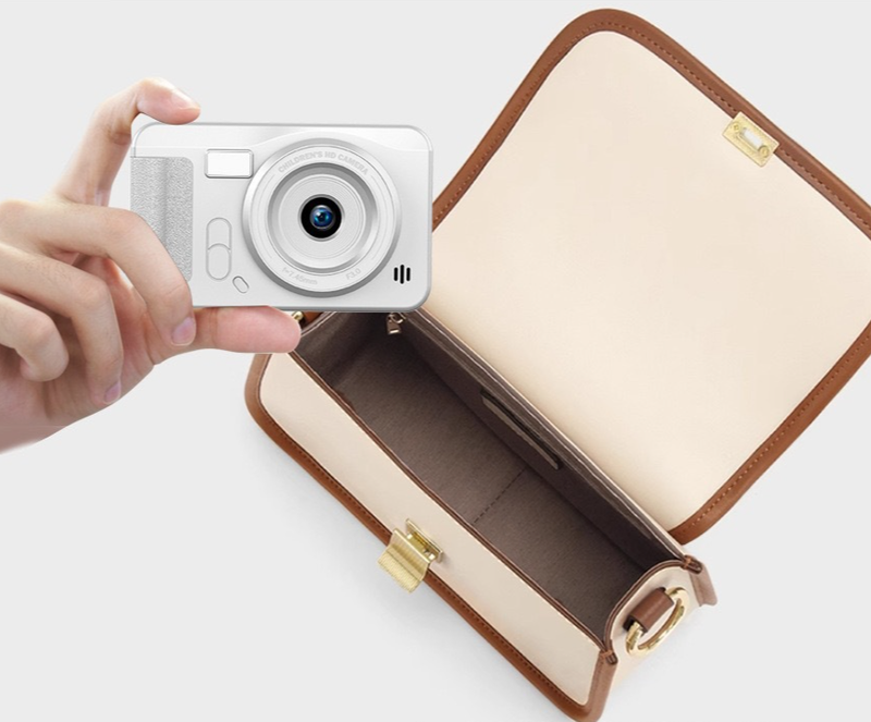 Appareil photo numérique portable pour enfants, modèle à succès, carte CCD exclusive transfrontalière, double caméra HD 2,4 pouces_voghion.com