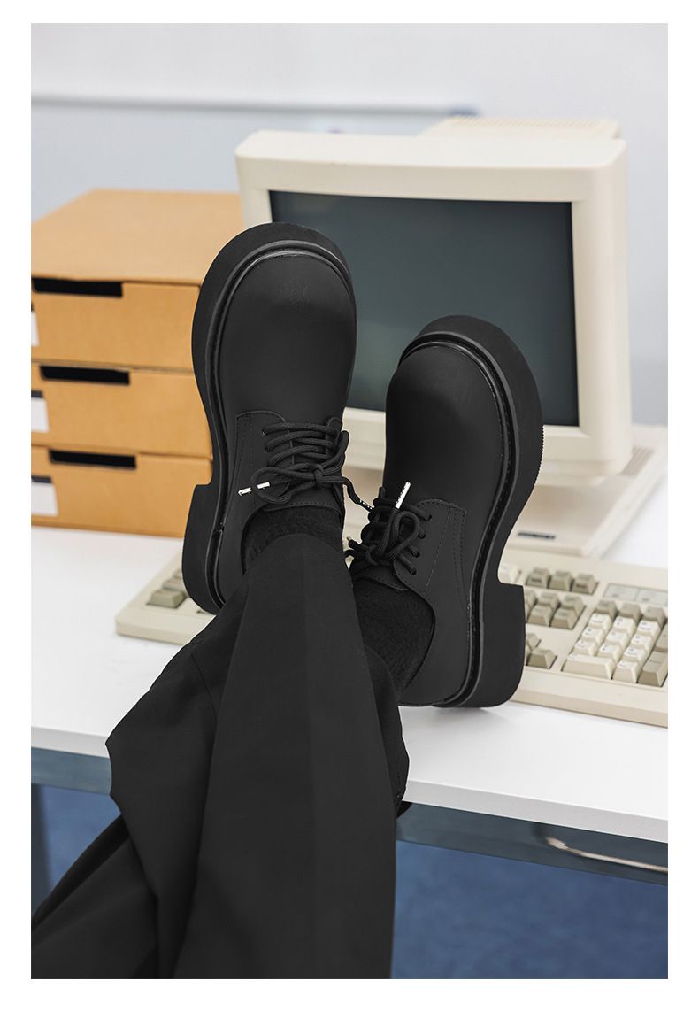 Chaussures Derby Voyage 30617 pour homme, modèle haut de gamme à semelle épaisse noire, tendance, collection 2025, en cuir rehaussant la silhouette._voghion.com