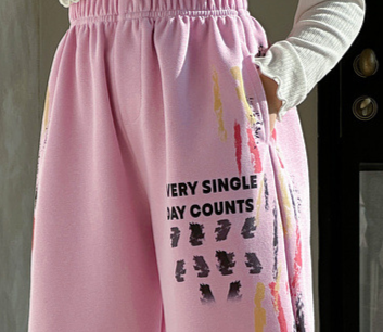 Kinderbekleidung Elefant Mädchen Graffiti Bündchenhose Frühling Neue Freizeithose für Kinder Farbbedruckte Sporthose_voghion.com