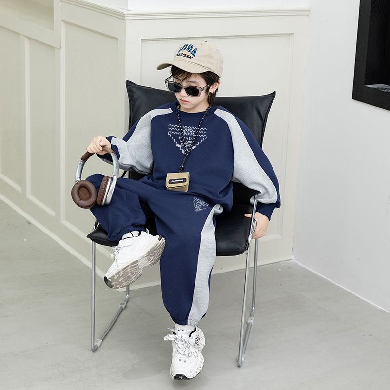 Nuova moda per bambini e bambine di mezza età, 2025, nuovi pantaloni a maniche lunghe con cerniera a costine e piccoli asciugamani, set da due pezzi_voghion.com