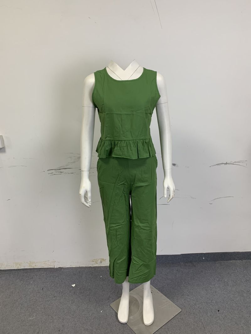 Ärmelloses Rüschenoberteil und weit geschnittene Hose aus Leinen-Baumwolle für Damen – Bohemian-Sommeroutfit_voghion.com