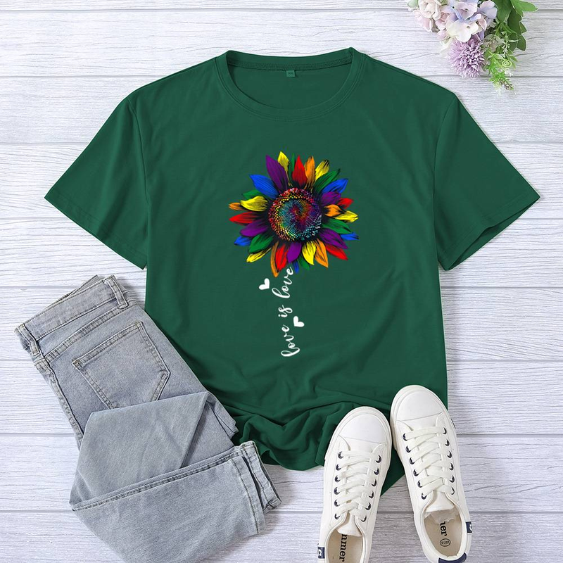 Das Damen-T-Shirt „Love Is Love“ von Rainbow Sunflower ist eine coole Möglichkeit, mehrere Lieben zu tragen_voghion.com