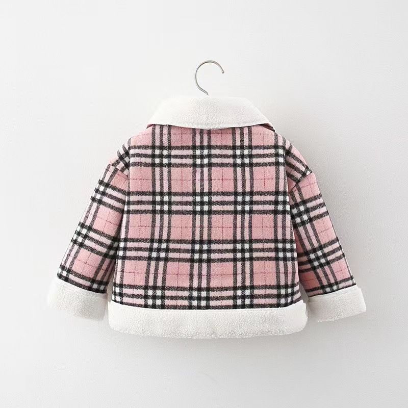 2021 neue Winterjacke für Mädchen mit karierten Nähten und samtverdicktem Revers, kommt mit Bärenanhänger 1285_voghion.com