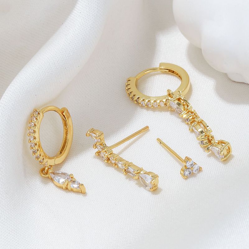 Modisches Ohrring-Set mit geometrischen Zirkonia-Ohrsteckern und Ohrschnallen_voghion.com