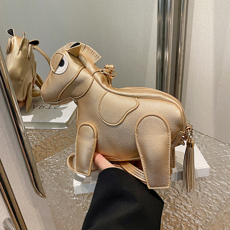 Design alla moda da donna, bambola carina, personalità divertente, marchio trendy, forma cartoon monospalla, borsa a tracolla in pony_voghion.com