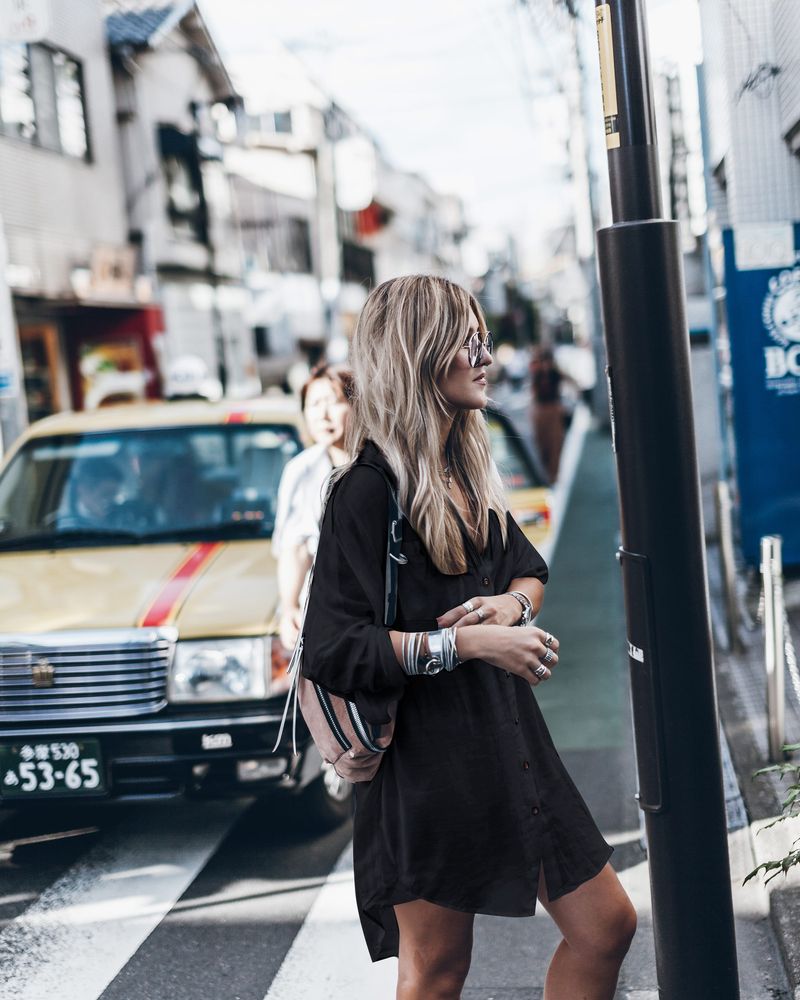 Copricostume da spiaggia in cotone e bambù per donna – Protezione solare elegante in stile camicia per donna_voghion.com