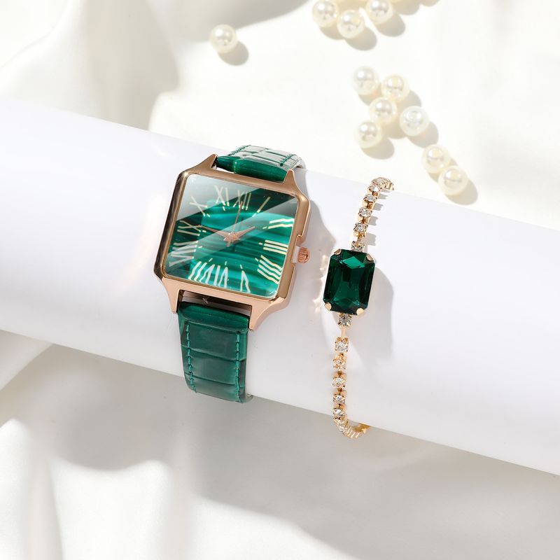 Temperamental and fashionable emerald small square watch with crocodile pattern belt quartz watch + rhinestone pendant jewelry set_voghion.com