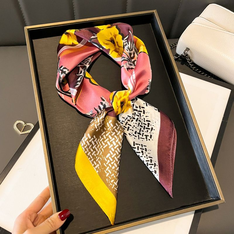 Neuer bedruckter 70-Seiden-High-End-Quadrat-Schal für Frühling und Sommer, dünner, vielseitiger Schal, gebundener Haarschal für Damen_voghion.com