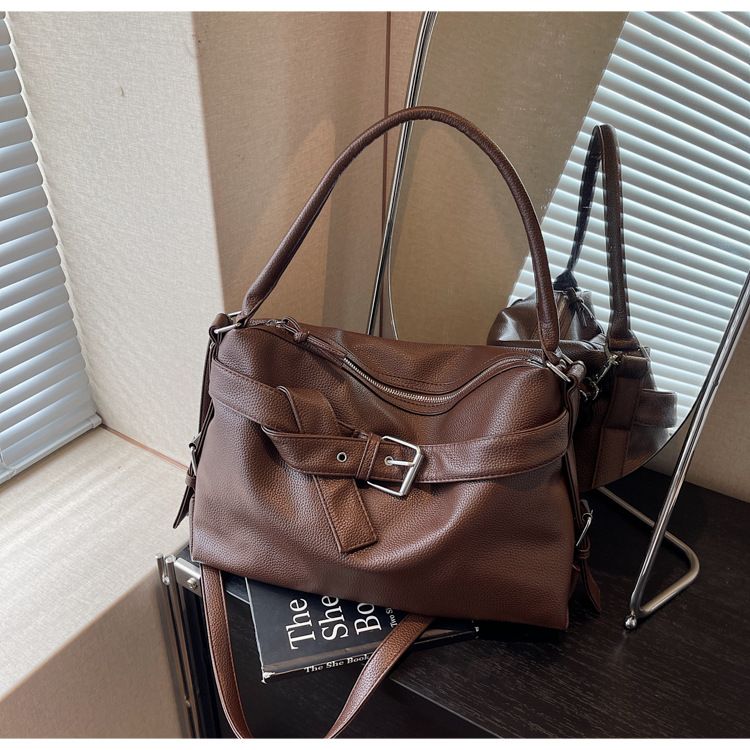 Sac fourre-tout tendance pour femme, grande capacité, en PU souple, avec fermeture éclair, pour un usage quotidien, disponible en noir, beige, marron et argent._voghion.com