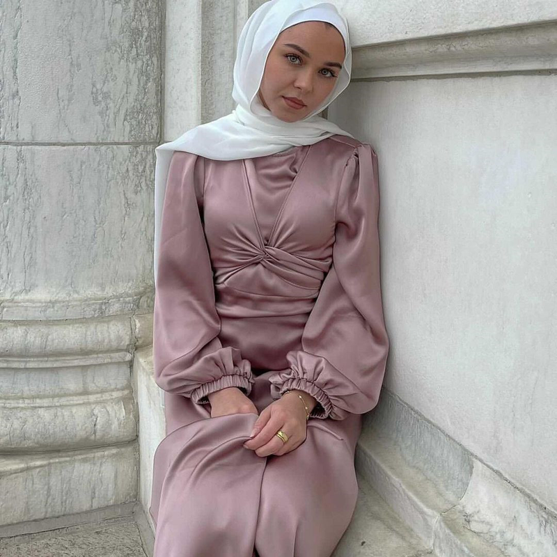 Ženska oblačila Obleke Bližnji vzhod Dubaj Muslimanske ženske halje z elegantnimi dolgimi krili_voghion.com