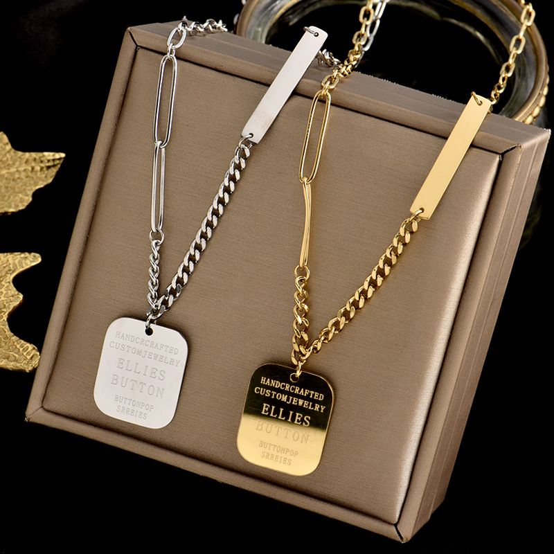 Collana con lettera quadrata di lusso leggero in acciaio al titanio di alta qualità per le donne Instagram stile freddo e indifferente,_voghion.com