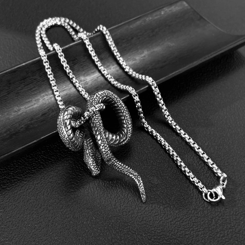 Men's Jewelry Retro Creative Design Snake Shaped Stainless Steel Personality Pendant Python Men's Necklace_voghion.com