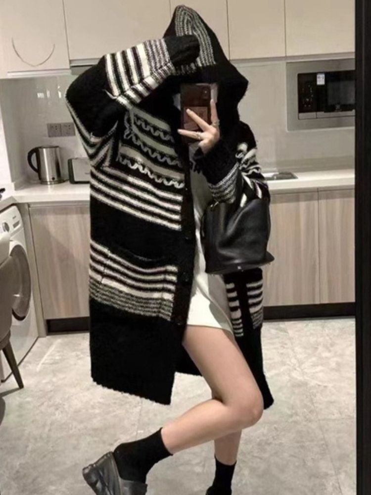 K Retro Wave Stripe Sweater; Black And White Color-blocked Cardigan; Loose Mid-length Knitted Jacket; Hooded Coat For Women_voghion.com