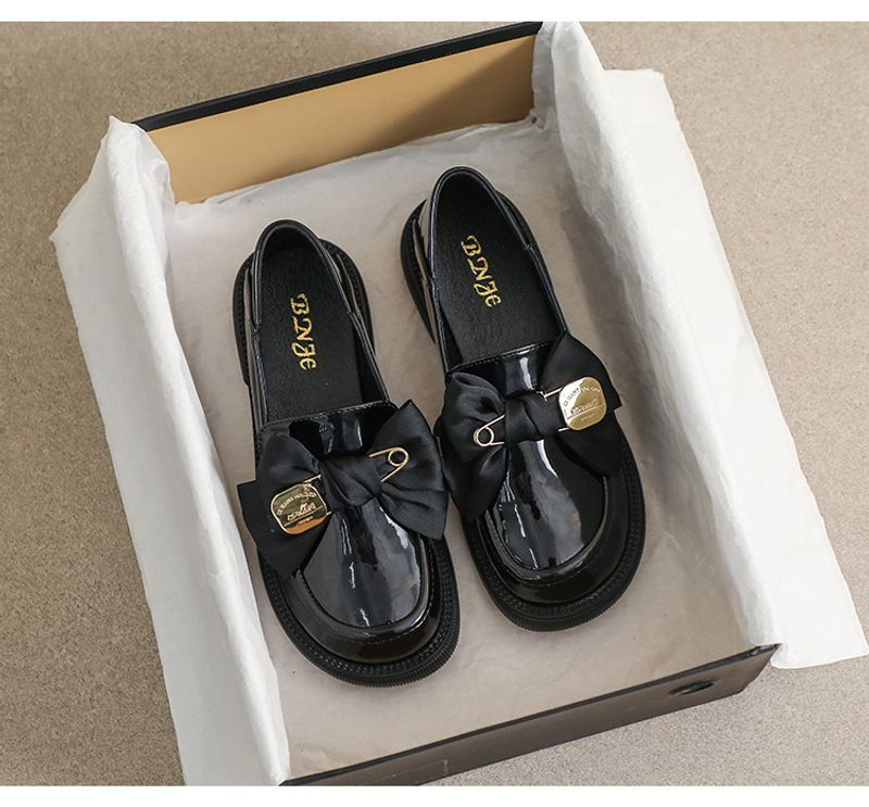 Paksupohjainen Loaferin Kevään ja Syksyn Retro Brittiläinen Pieni Nahka Musta Jouset Slip-On Pehmeäpohjainen Yksittäinen_voghion.com