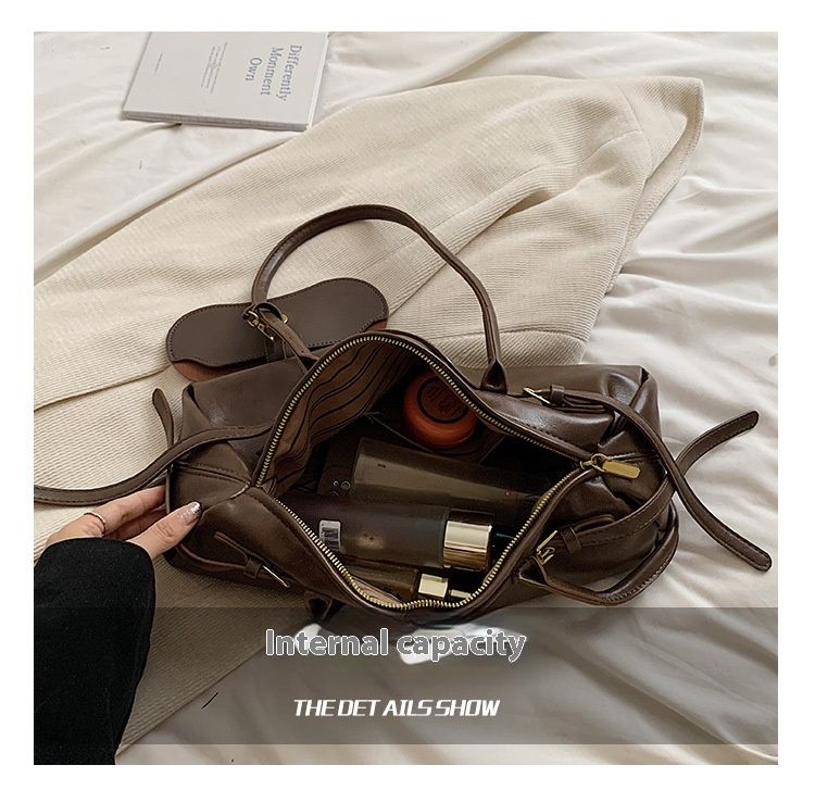 American Retro Niche Armpit Bag Women's 2025 New Trendy Pillow Bag Simple Large Capacity Handheld Commuting Bag_voghion.com