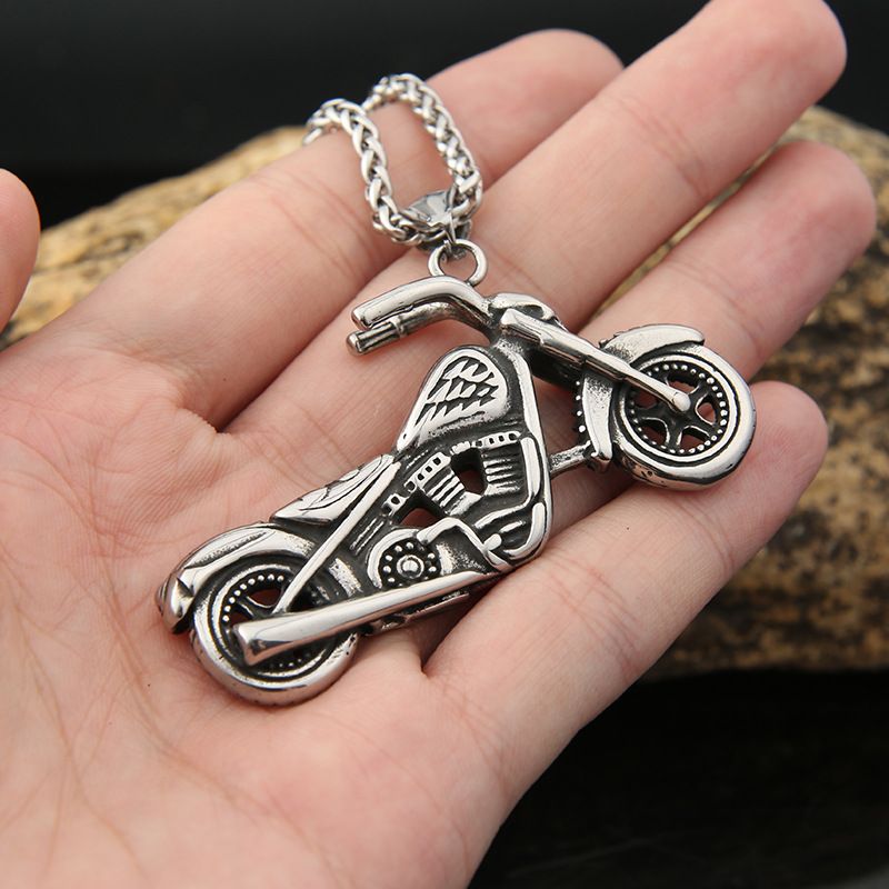 Catena per maglione stile locomotiva transfrontaliera personalità femminile ins marchio marea collana pendente moto collana in acciaio inossidabile gioielli_voghion.com