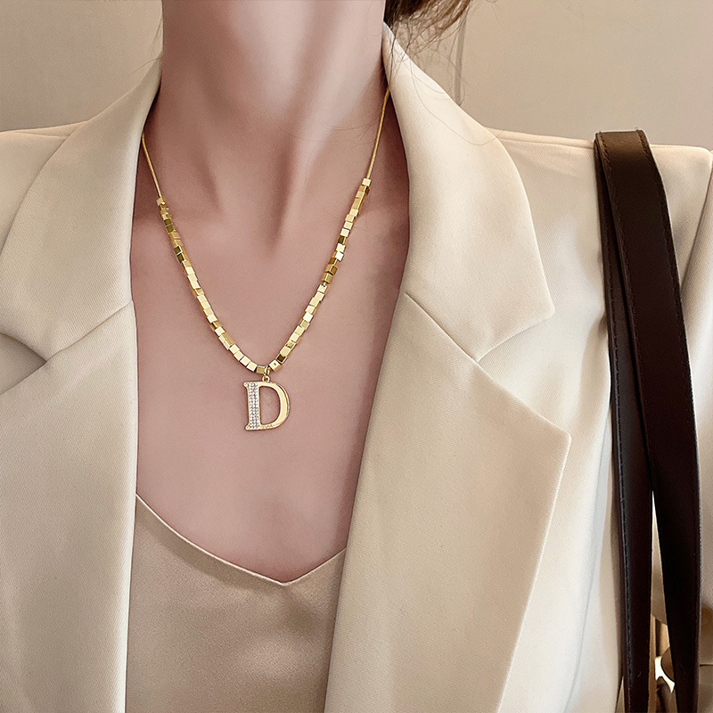 Design Sense Micro Setting Zircon D Letter Pendant Long Necklace Winter Sweater Chain Fashion Jewelry For Woman Girls Party Gift_voghion.com