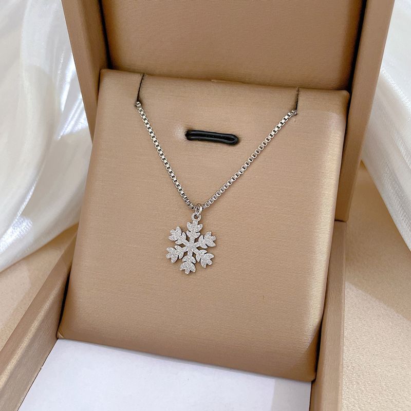 【 Full Body Titanium Steel 】 Snowflake Fluttering In A Minimalist Wind Furnace, Real Gold Necklace For Women, Ins Mesh_voghion.com