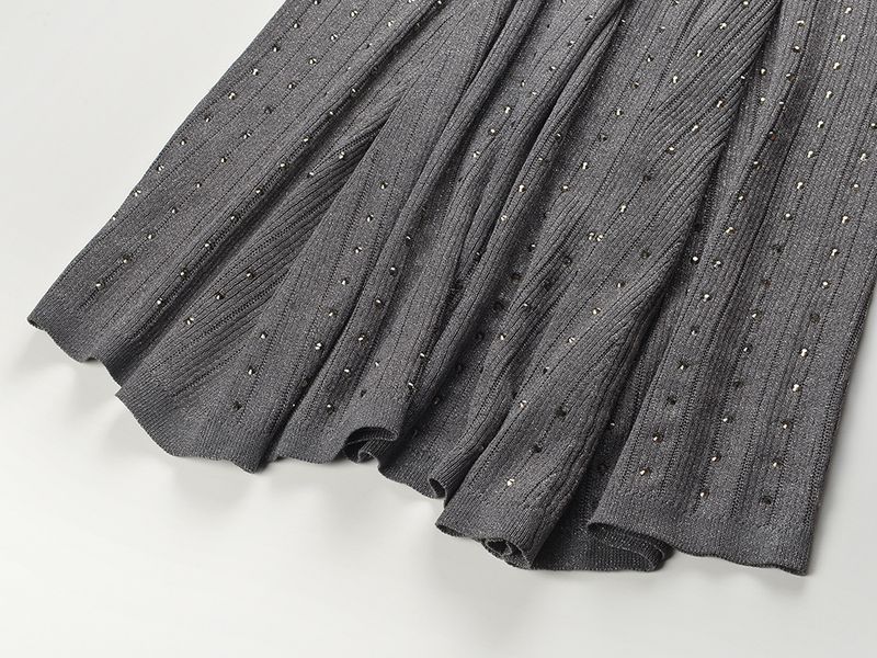 Roupas femininas novo design pesado quente diamante v pescoço fino ajuste fino saia superior terno de duas peças_voghion.com