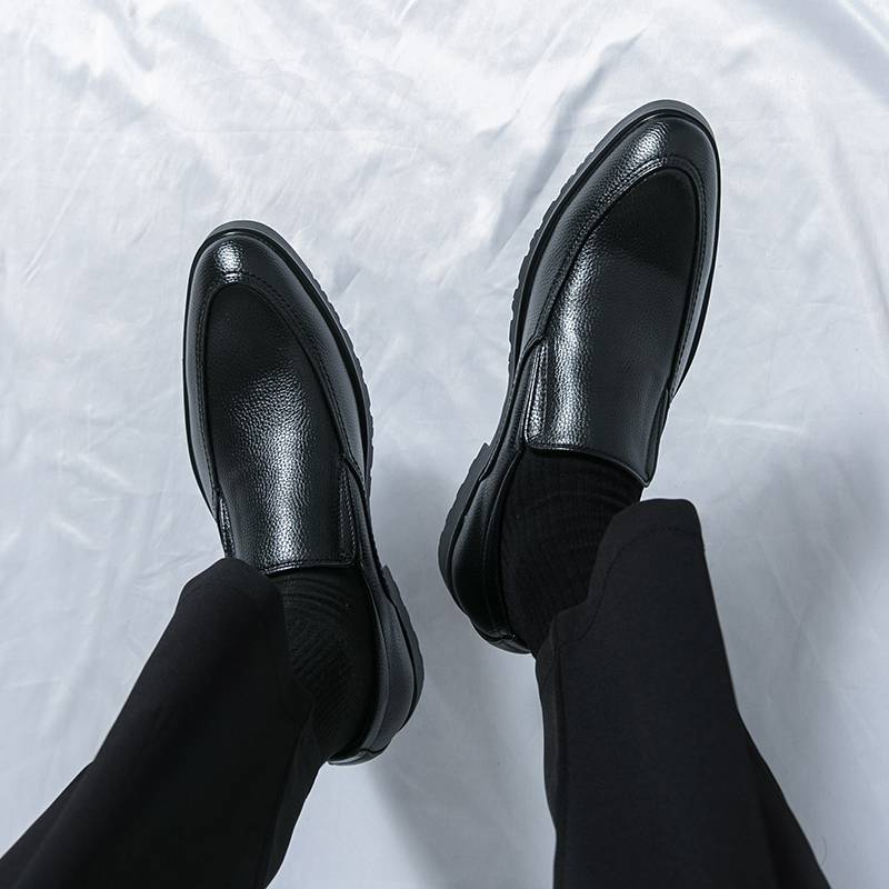 Neue, hochwertige, spitze Freizeitschuhe aus Leder für Herren, Hochzeitsschuhe mit Bullock-Fransen, ein Slip-on-Rindsledersohle, Stylist-Modeschuhe_voghion.com